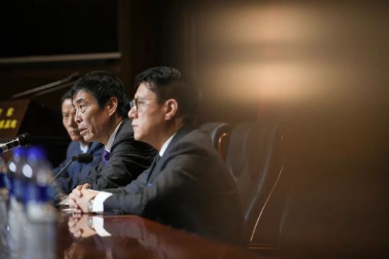 出差强睡年轻女老板2bd